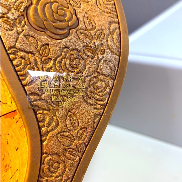 Carlos by Carlos Santana Tan Wedge Sandals - Picture 10 of 10